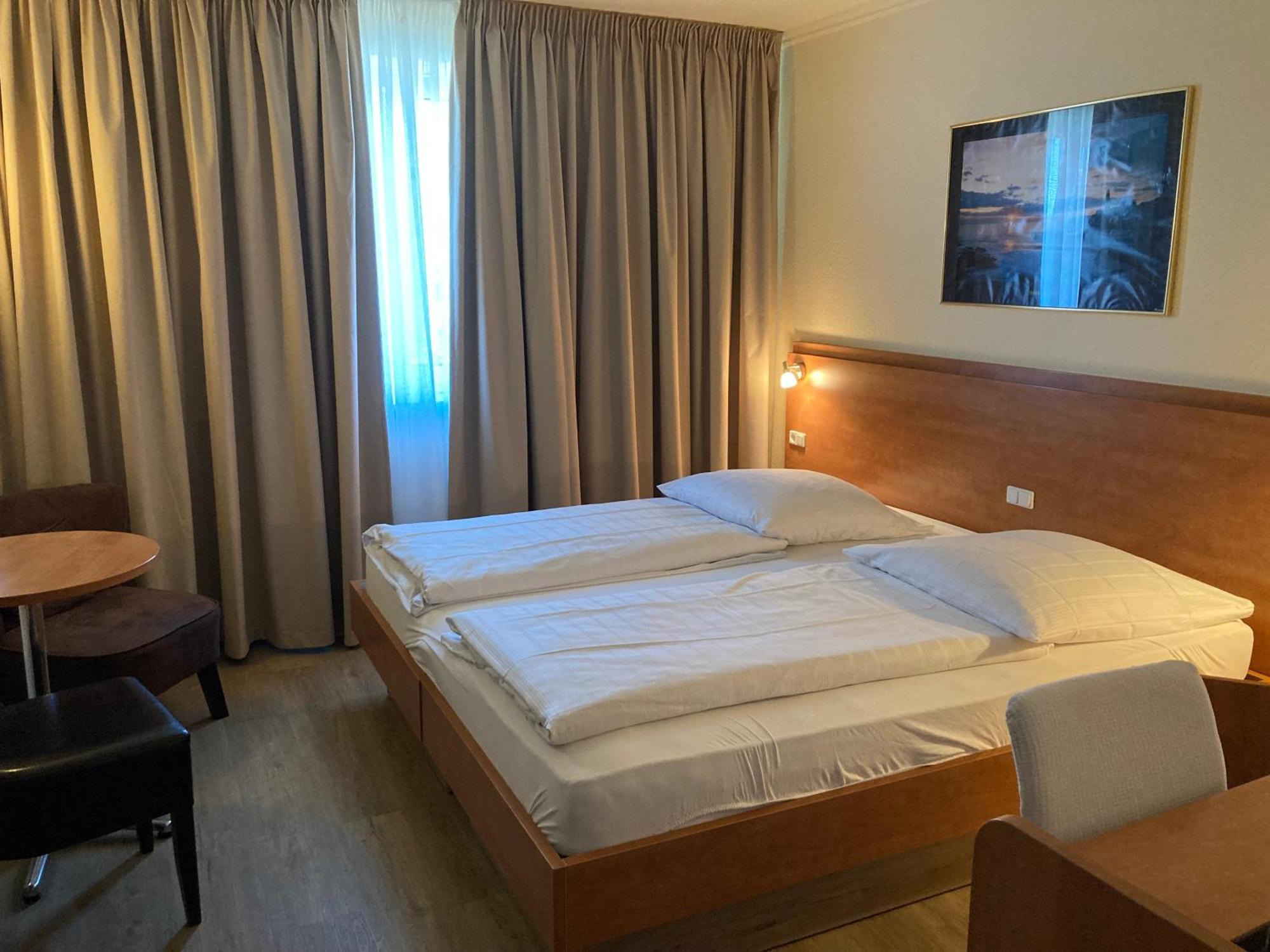 Hotel Oyten Am Markt Экстерьер фото