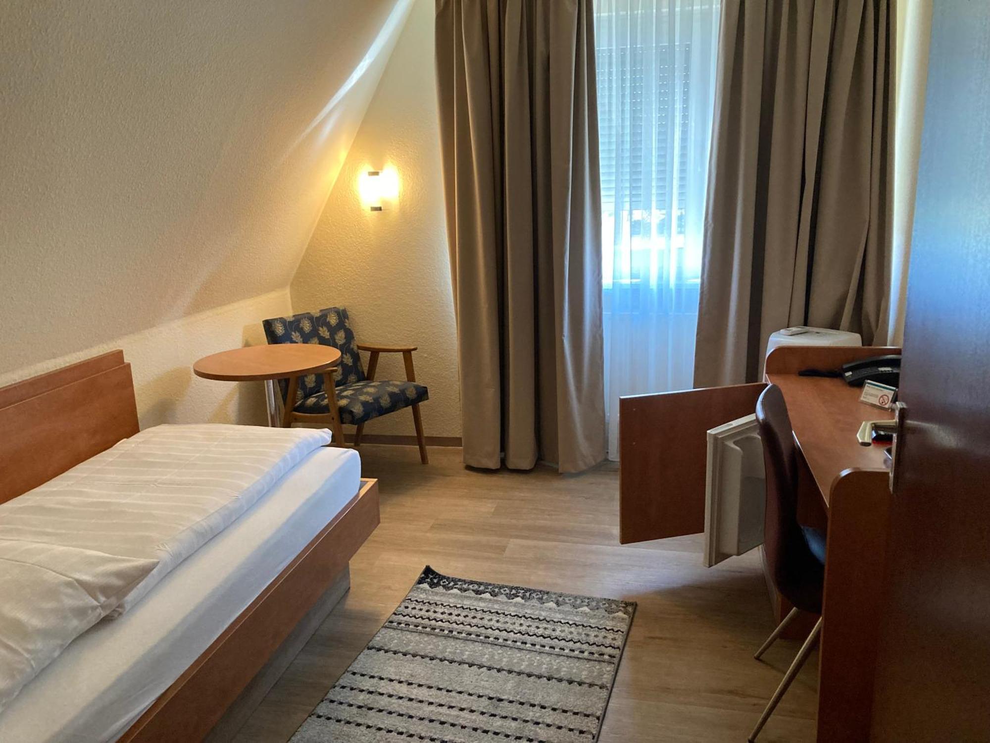 Hotel Oyten Am Markt Экстерьер фото