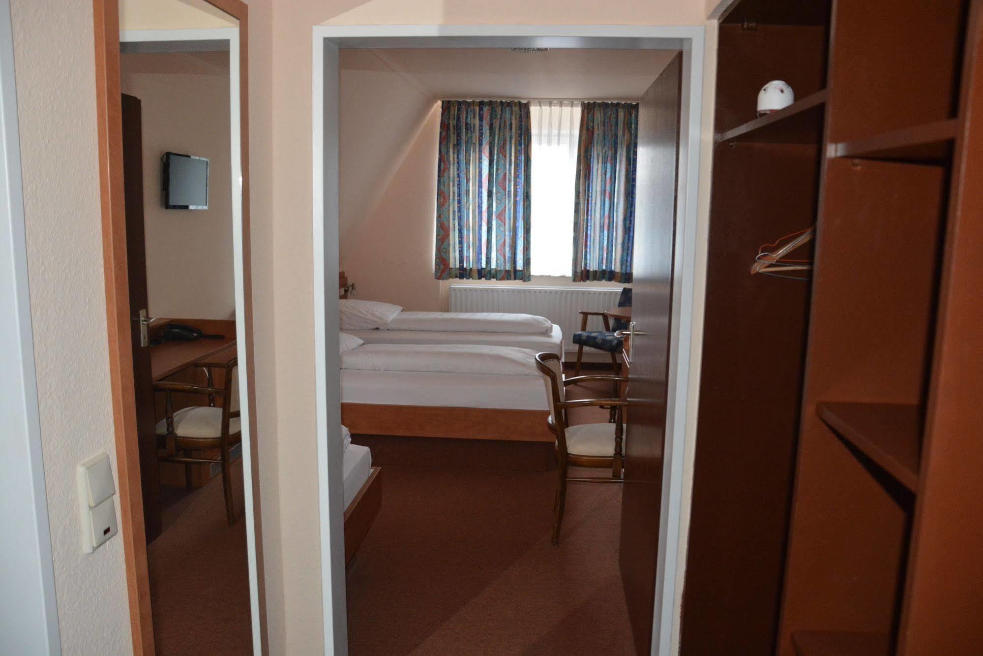 Hotel Oyten Am Markt Экстерьер фото
